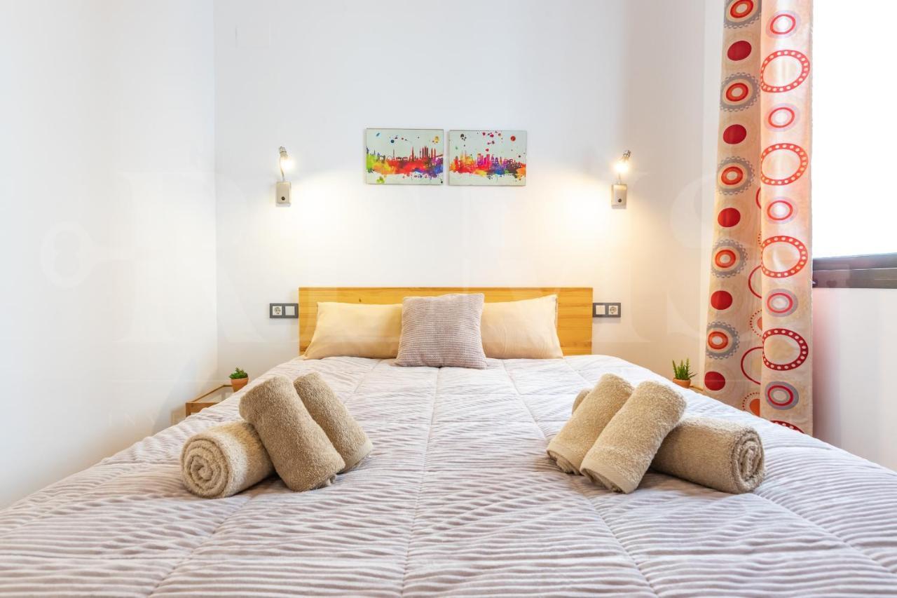 Апартаменты Cozy Flat With Common Pool & Parking - Center By Rems Малага Экстерьер фото